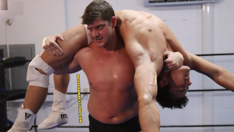 Dirty 'D' vs Travis Maverick