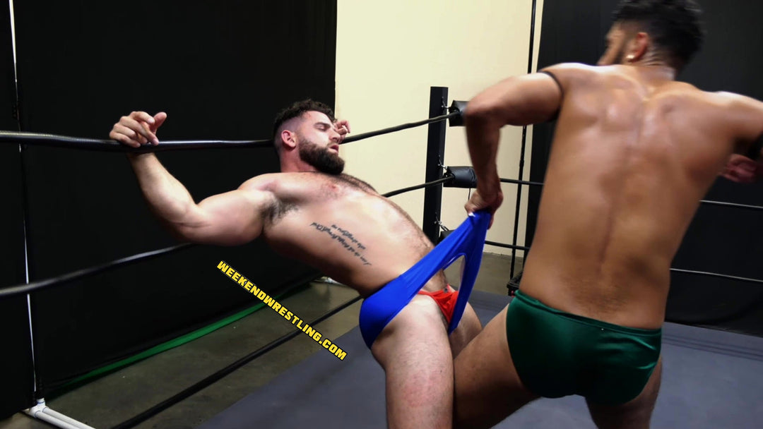 Chucho Malverde vs Johnny Greco