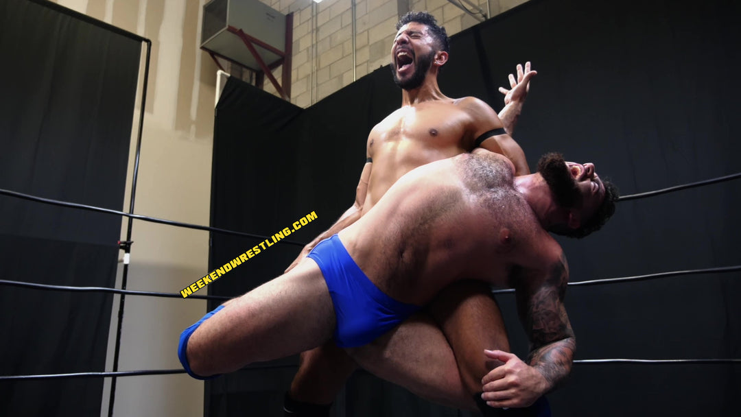 Chucho Malverde vs Johnny Greco