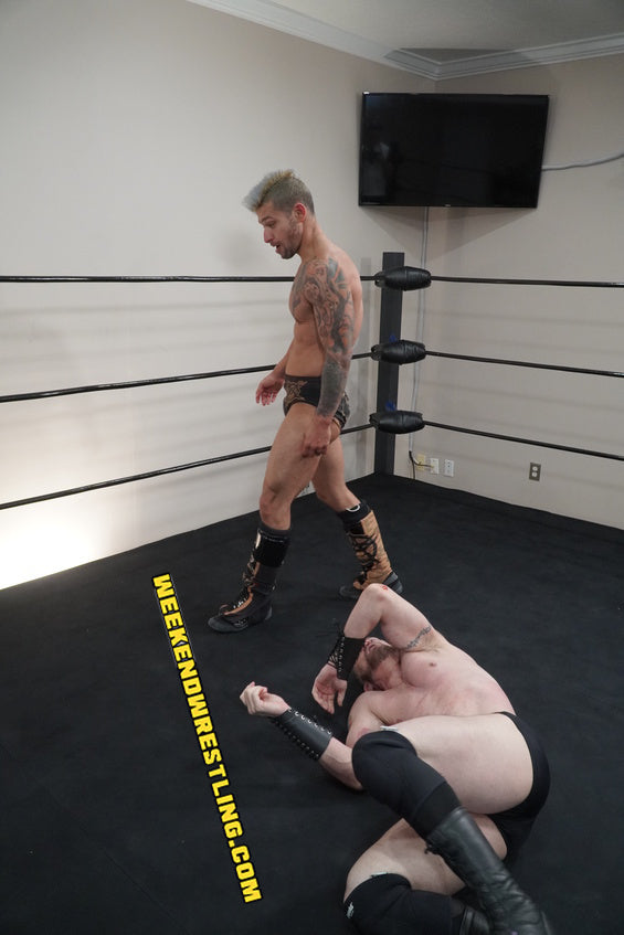 Pretty Boy Assassin vs Cole Cassidy