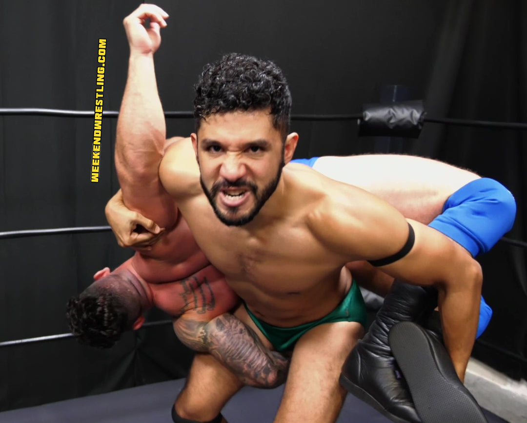 Chucho Malverde vs Johnny Greco