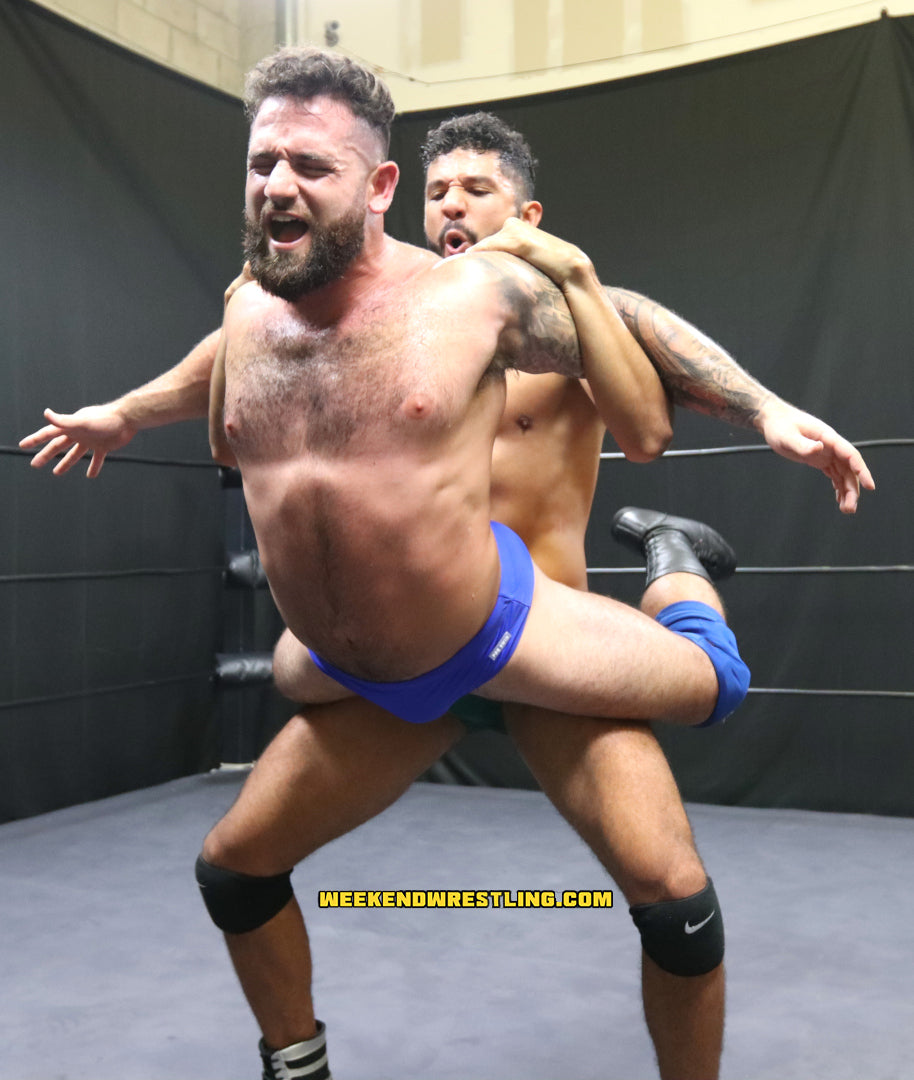 Chucho Malverde vs Johnny Greco