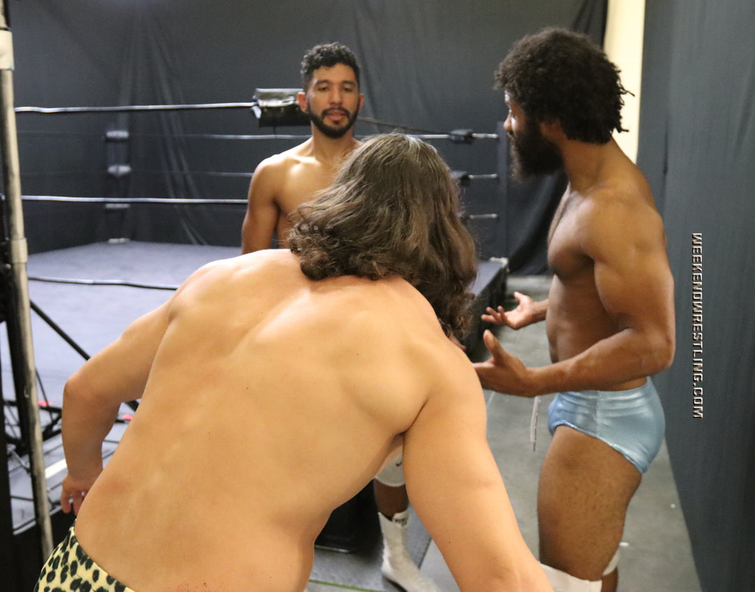 Jag and Wild Man Dick Clayton vs Chucho Malverde