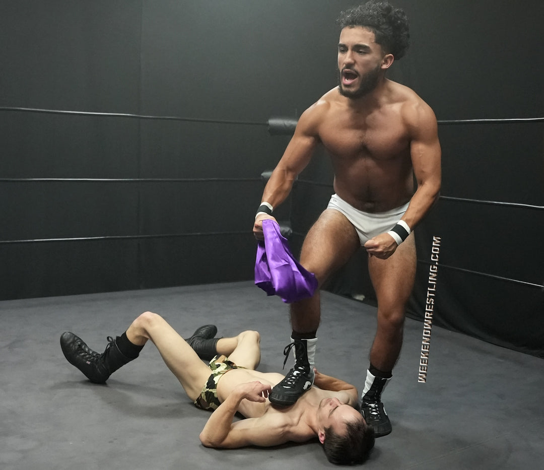 Joey Mccoy vs Bam Bam Bossio