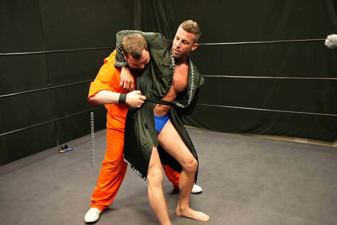 Mo Manson vs Cash Kellogg