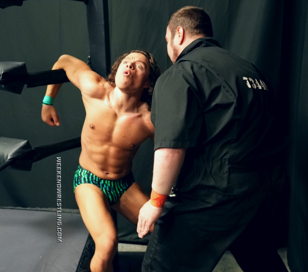 Mo Manson vs Danny Mercury