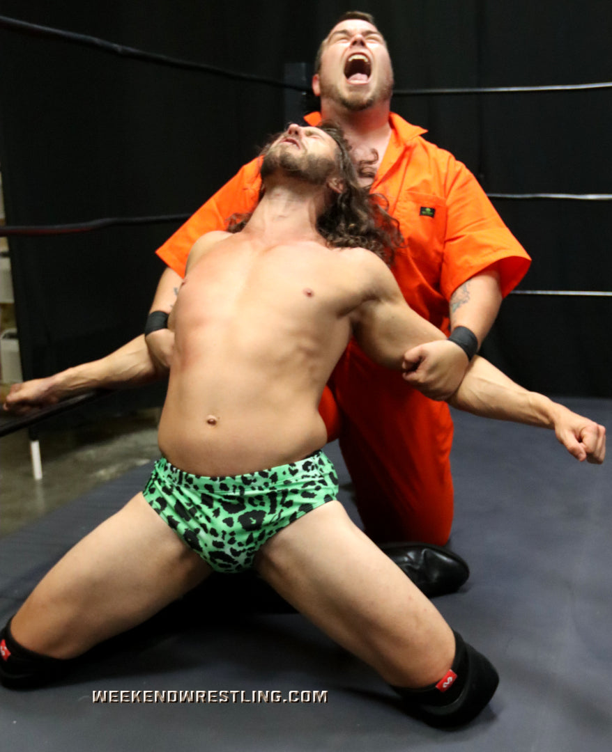 Mo Manson vs Wild Man Dick Clayton