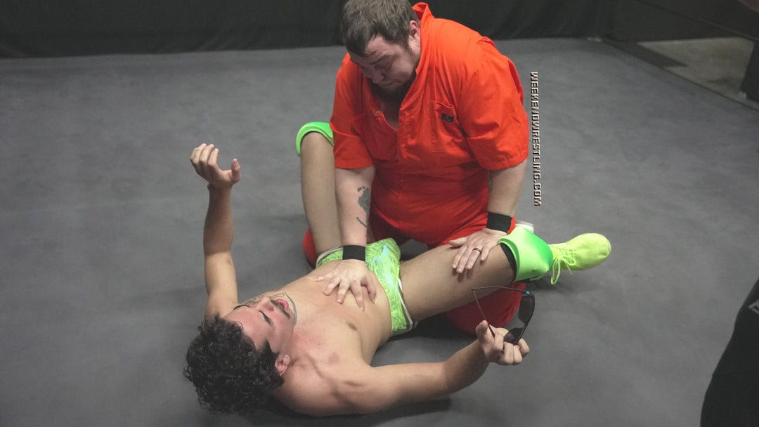 Mo Manson vs Freddie Marz