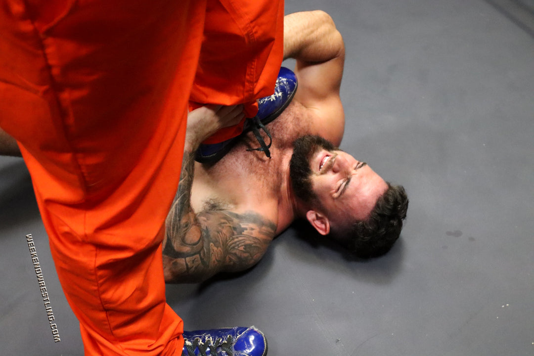 Mo Manson vs Johnny Greco