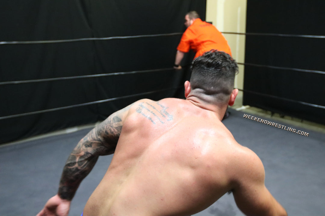 Mo Manson vs Johnny Greco