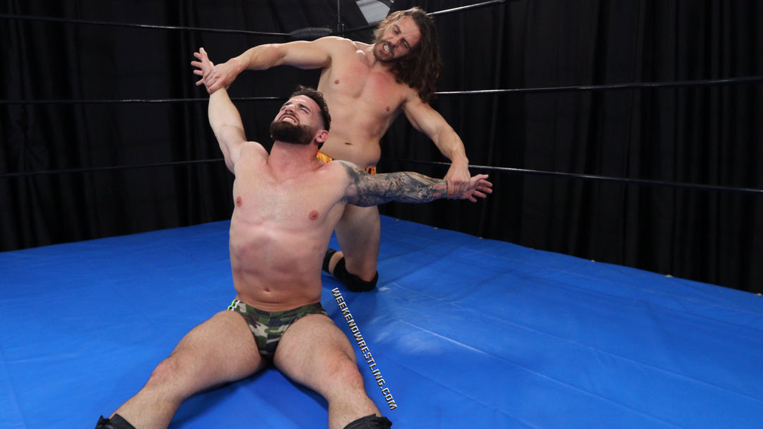 Wild Man Dick Clayton vs Johnny Greco