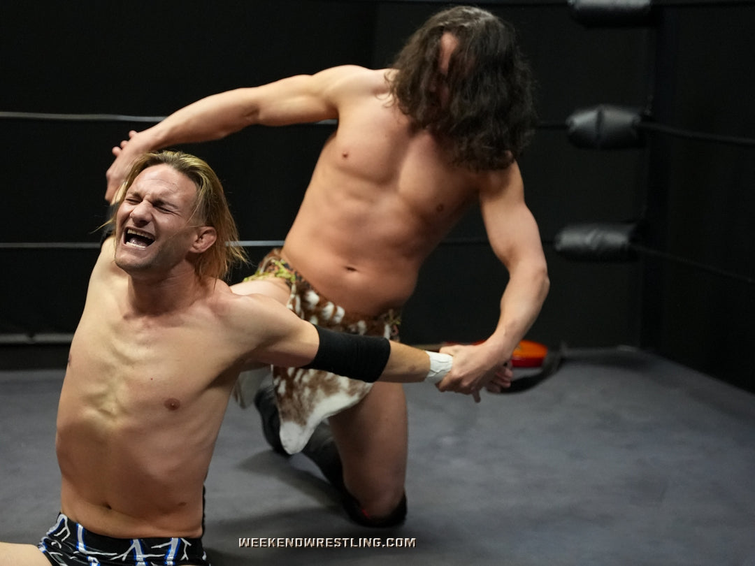 Wild Man Dick Clayton vs Riff Simmons