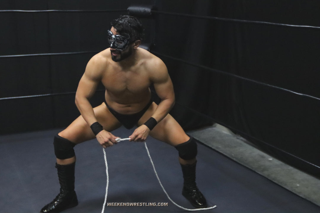 Wild Man Dick Clayton vs The Handsome Strangler