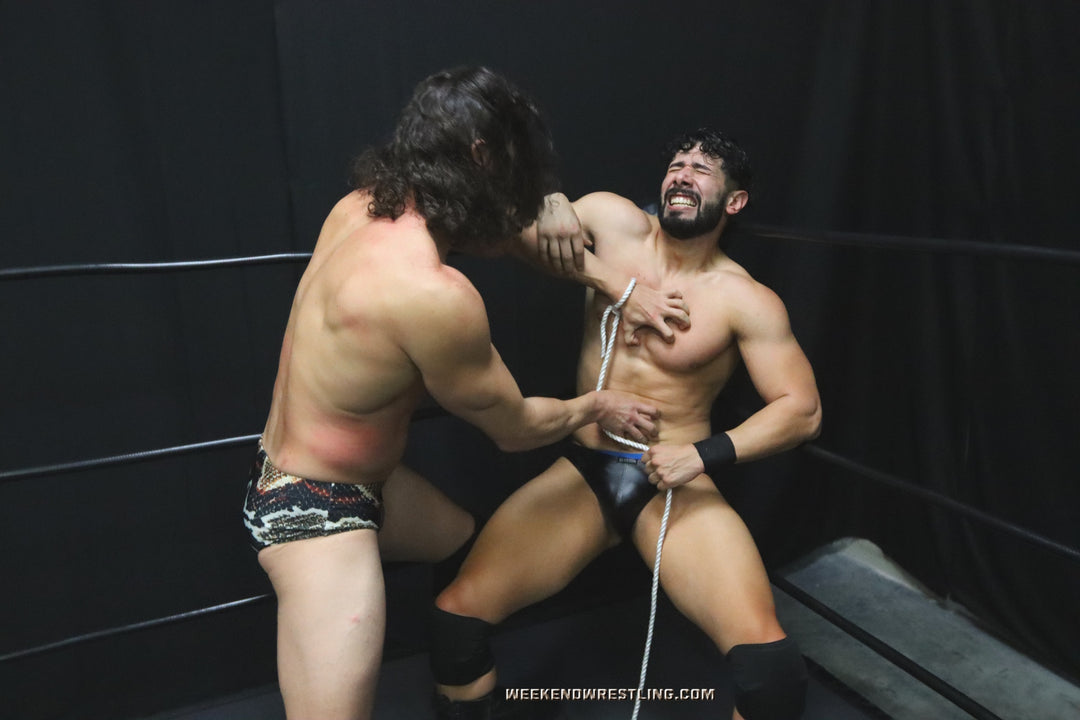 Wild Man Dick Clayton vs The Handsome Strangler